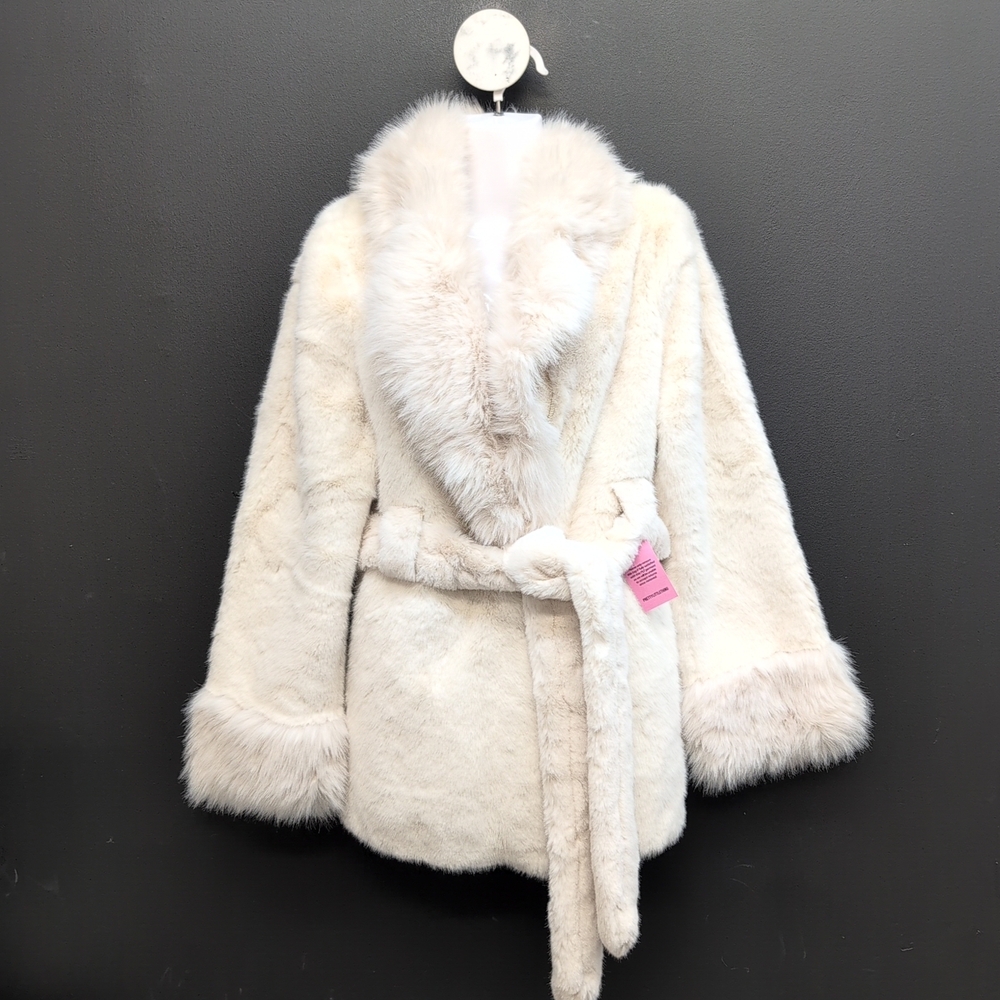Pretty Little Things Plush Faux Fur Self Tie Women's Coat Medium Cream